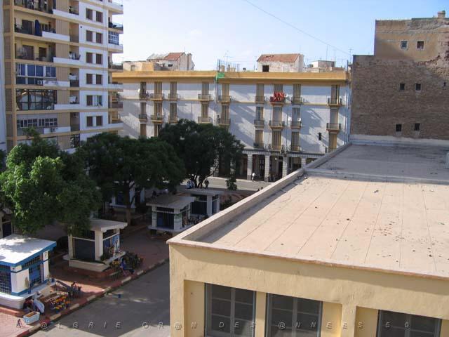 VOYAGE ORAN SEPTEMBRE 2006 600 15 sept.06 - matin - PLACE HOCHE.JPG